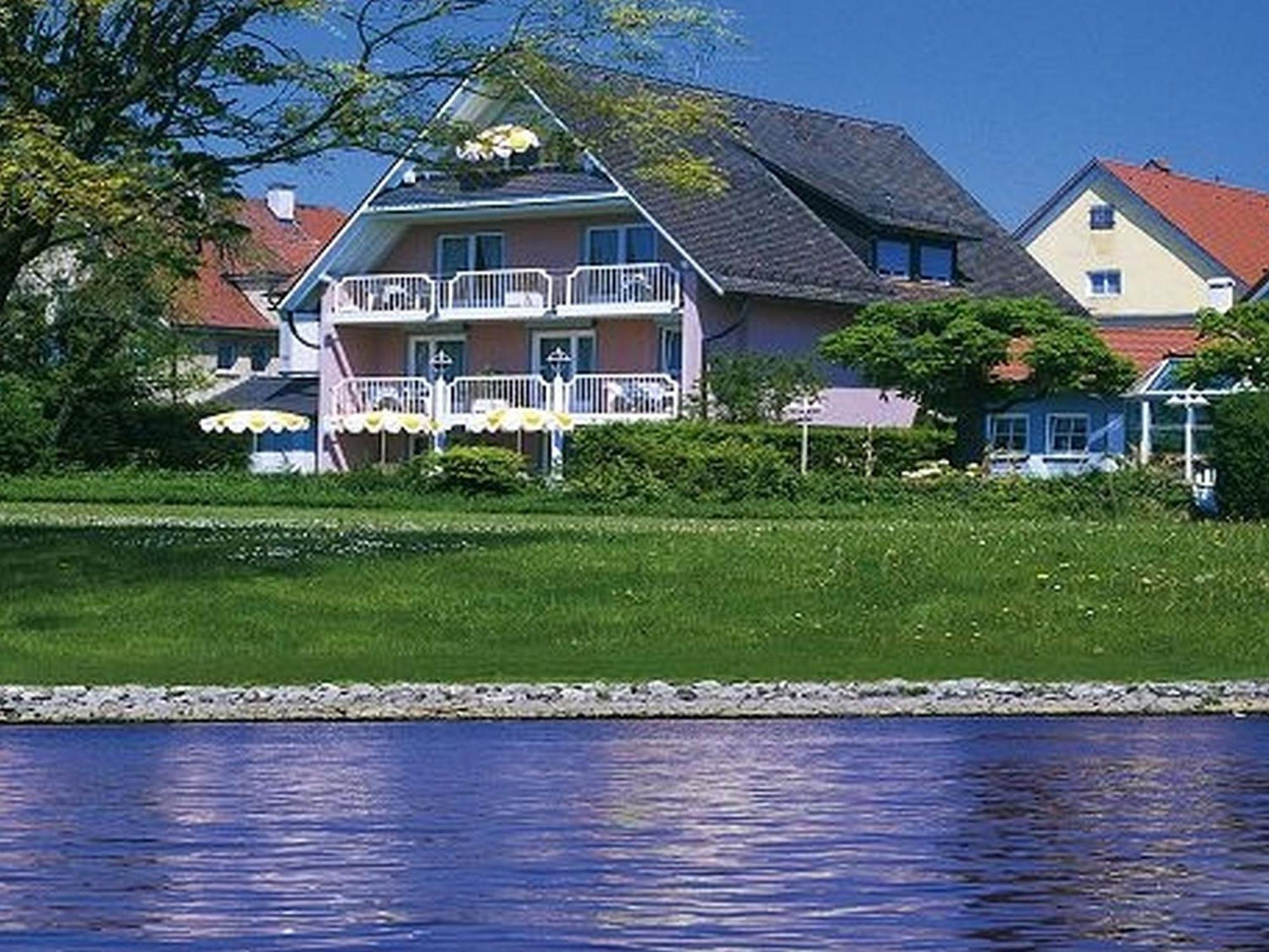 Hotel Strand-Cafe Mit Gaestehaus Charlotte Langenargen Eksteriør billede